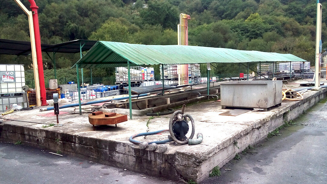 Análisis y Proyecto para la cimentación del área de almacenamiento de materias primas en una industria de pinturas